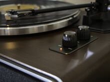 Lenco LS-470WA - Hi-Fi gramofon s reproduktory a Bluetooth (6)