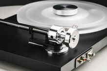 Pro-Ject Debut Reference 10 + Pick it PRO B  - gramofon s 10" ramenem, Satin Black (8)