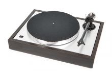 Pro-Ject The Classic Eucalyptus + 2M Silver