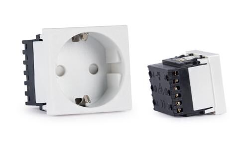 Fonestar WP-44S - Modul přípojného místa s dvoupólovou zásuvkou 250 V AC, 16 A