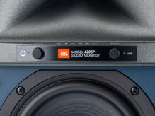 JBL 4305 - Aktivní monitory 2 x 150 W,  DAC, streaming, MQA, BT, AirPlay (13)
