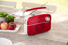 Thomson RTS450BT - přenosné FM rádio s Bluetooth a solárním nabíjením (6)